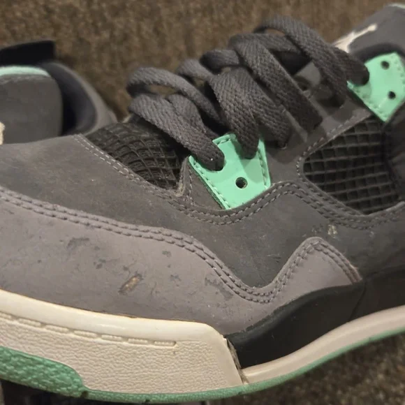 Jordan‎ Kids Sneakers in Gray and Mint - Picture 2 of 3